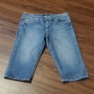 White House Black Market Denim Cropped Jeans